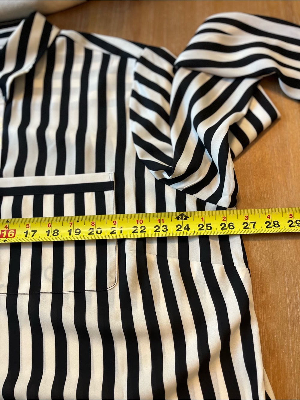The Limited Top 2X NWT Black Creamy White Striped Button Down Chest Pockets New - Picture 5 of 9